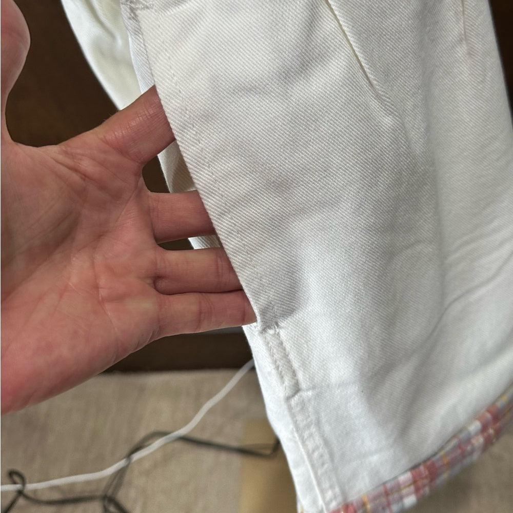 NWT SIZE L Easel Pink and White Bermuda Shorts with Plaid Accents