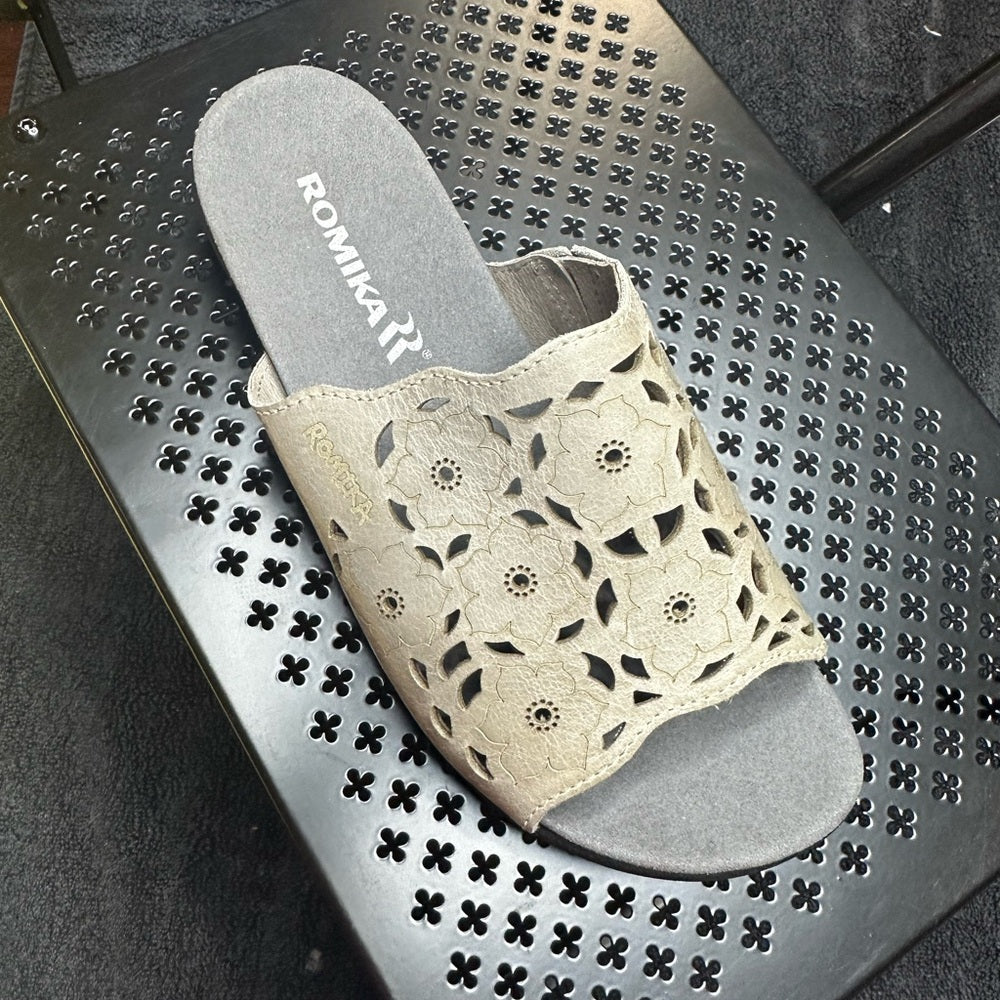 326. NEW SIZE 7/7.5/37 Romika Cream Slide Sandals with Geometric Perforations