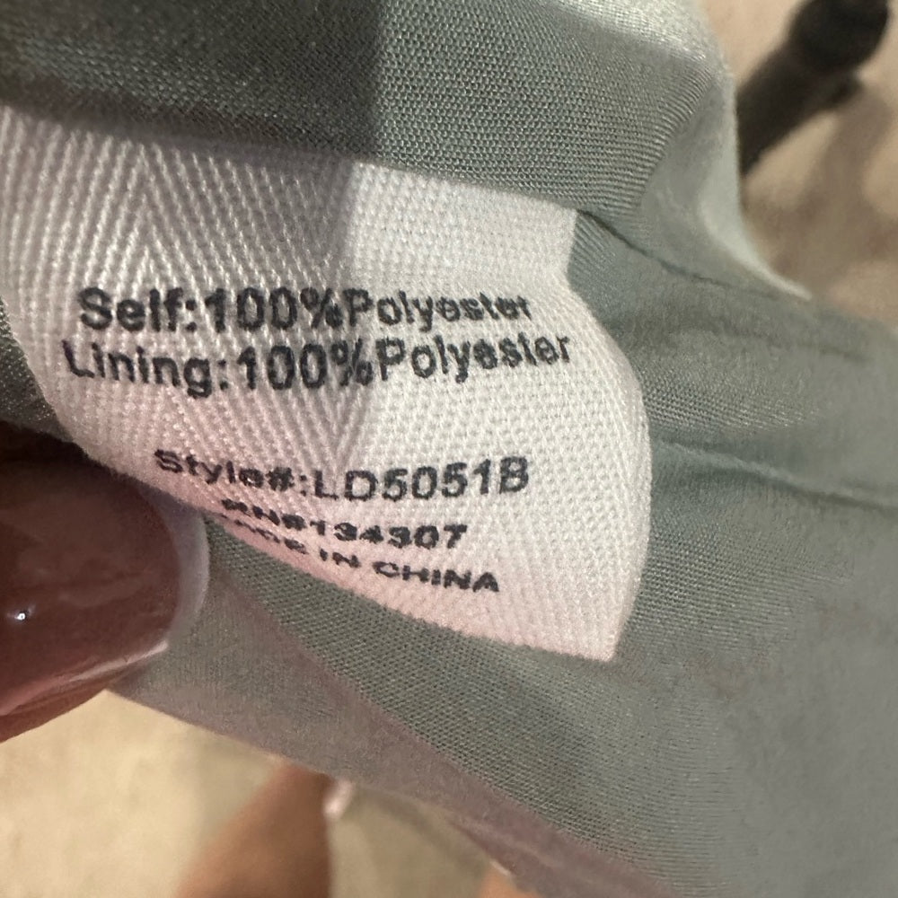 NWT SIZE XS/L Green Ruched Puff Sleeve Plunge Gown