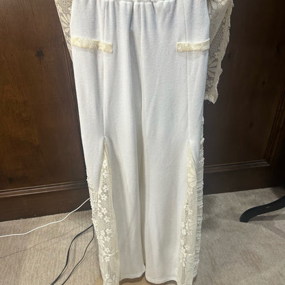 NWOT SIZE L POL Cream Wide Leg Lace Panel pants.