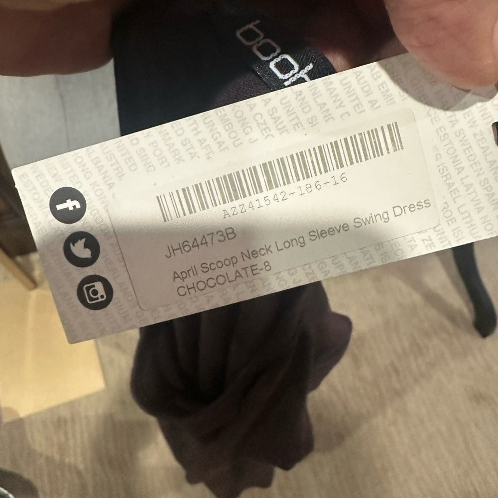 NWT SIZE 4 Boohoo Long Sleeve Dress in Charcoal