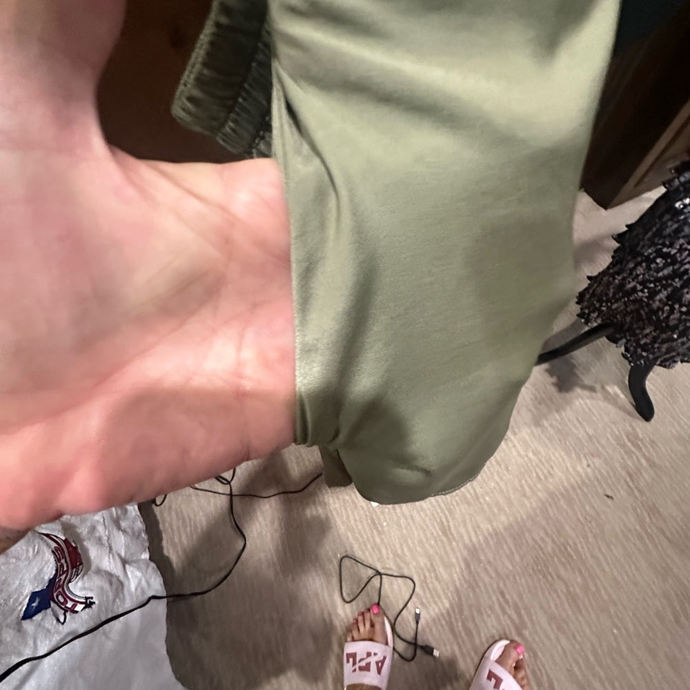 NWT SIZE M Lulu's Olive High-Waisted Shorts