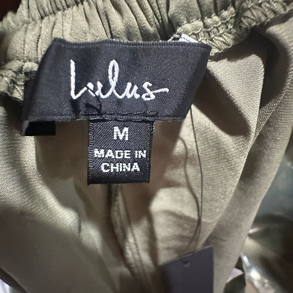 NWT SIZE M Lulu's Olive High-Waisted Shorts