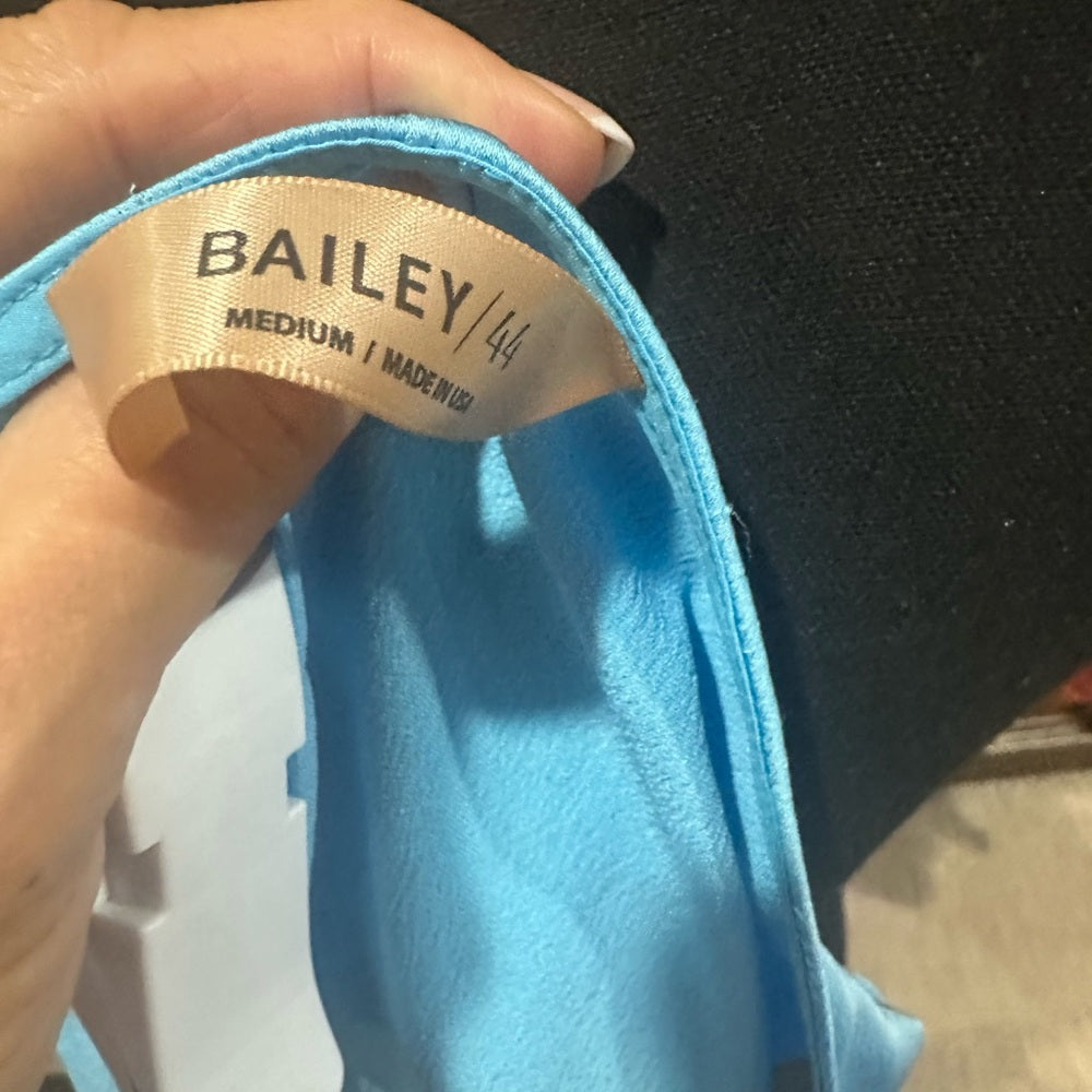NWT SIZE M Bailey 44 Aqua Sleeveless Ruched Crop Top
