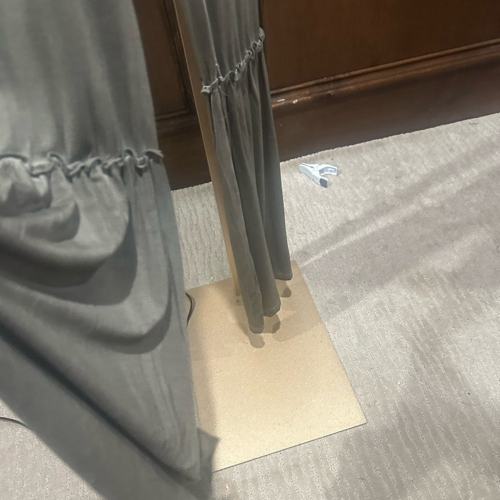 NWOT SIZE S POL Women's Flared Leggings in Green.