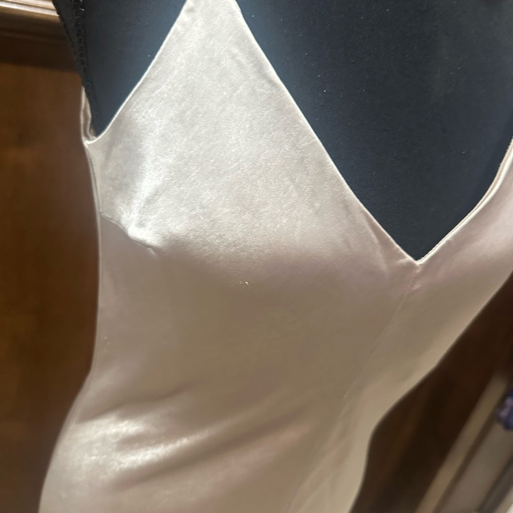 NWT SIZE M Line & Dot Cream Satin Midi Dress