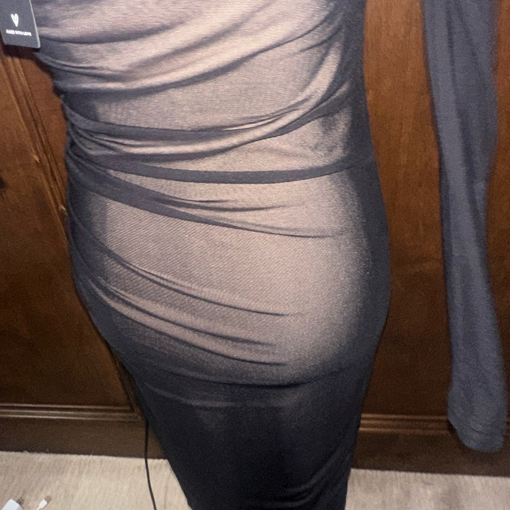 NWT SIZE S Lulu's Elegant Black One-Shoulder Dress