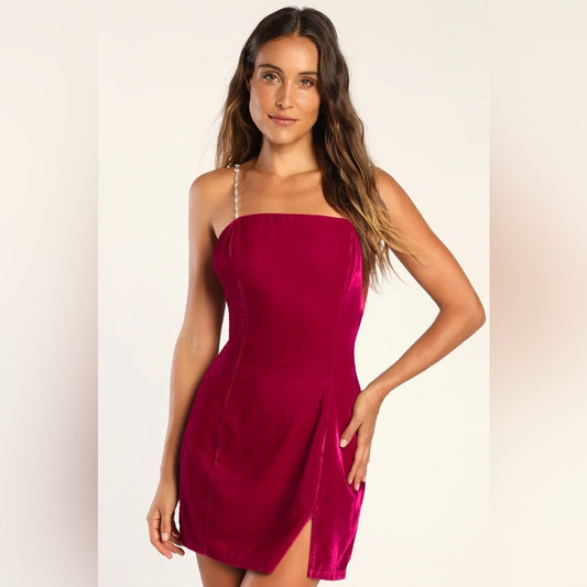 NWT SIZE XS Lulu's Magenta Velvet Mini Dress