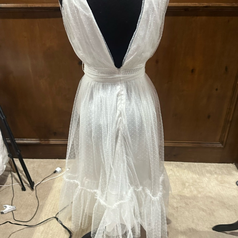 NWT SIZE XS Lulu's Elegant White Midi Dress