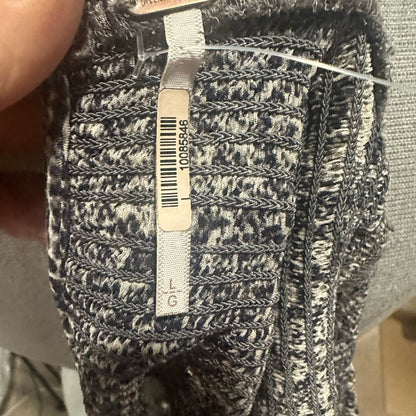 NWOT SIZE XS/L Free People Black and Gray Patterned Blouse