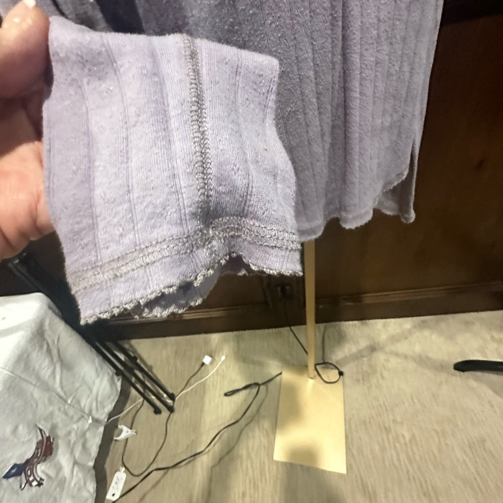 NWOT SIZE M Free People Gray Long Sleeve Top