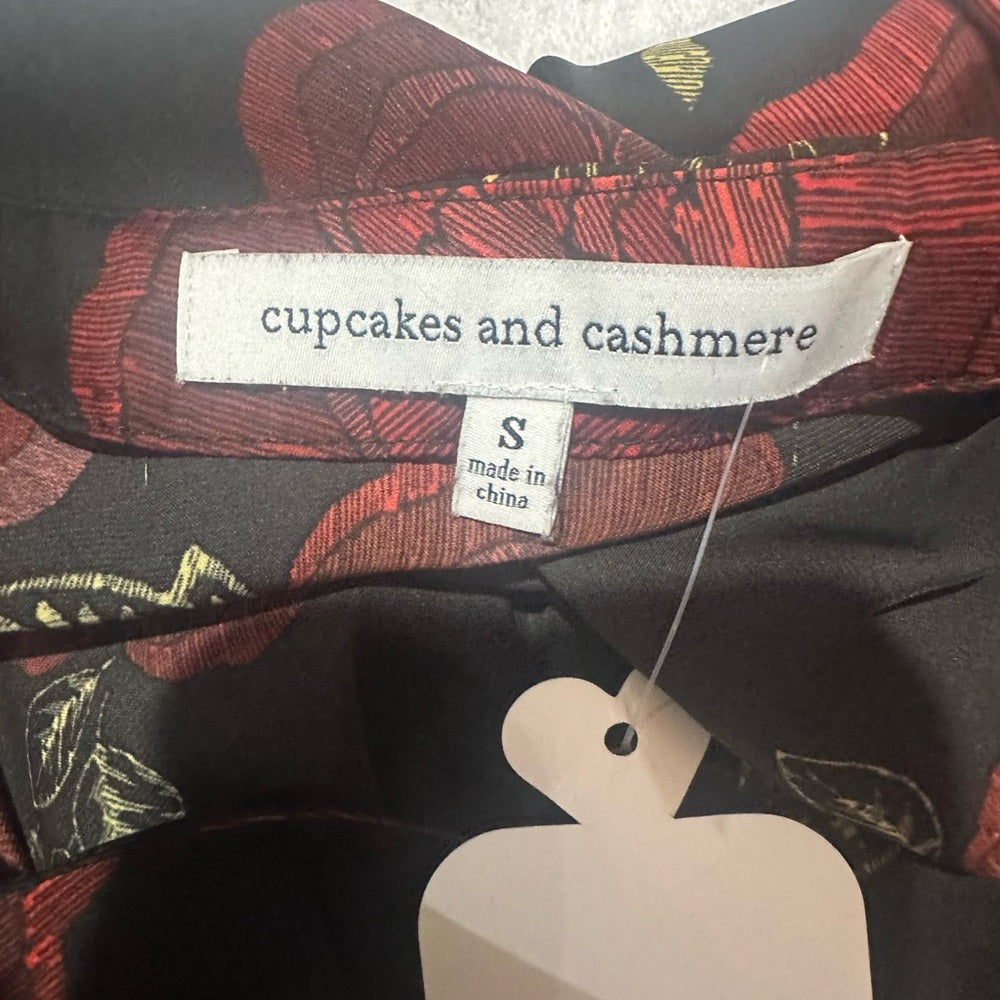 SIZE S cupcakes & cashmere Black Blouse with Red Floral Design