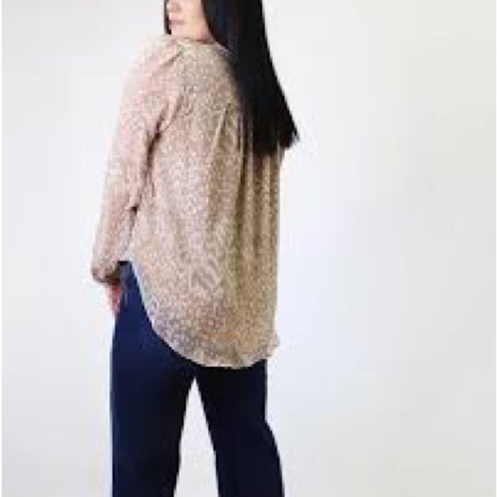 NWOT SIZE M Together Taupe Printed Blouse