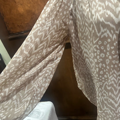 NWOT SIZE M Together Taupe Printed Blouse