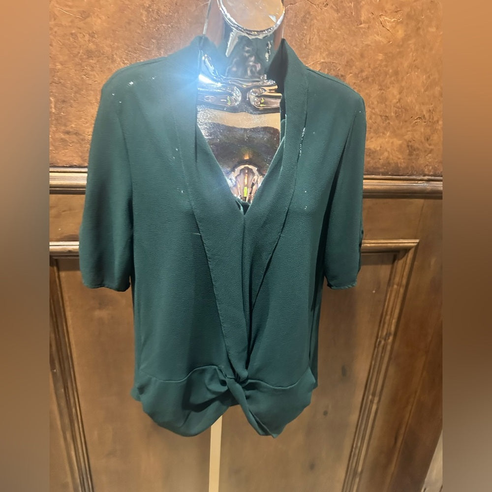 NWOT SIZE S 1. State Emerald Women's Blouse with Knot Detail