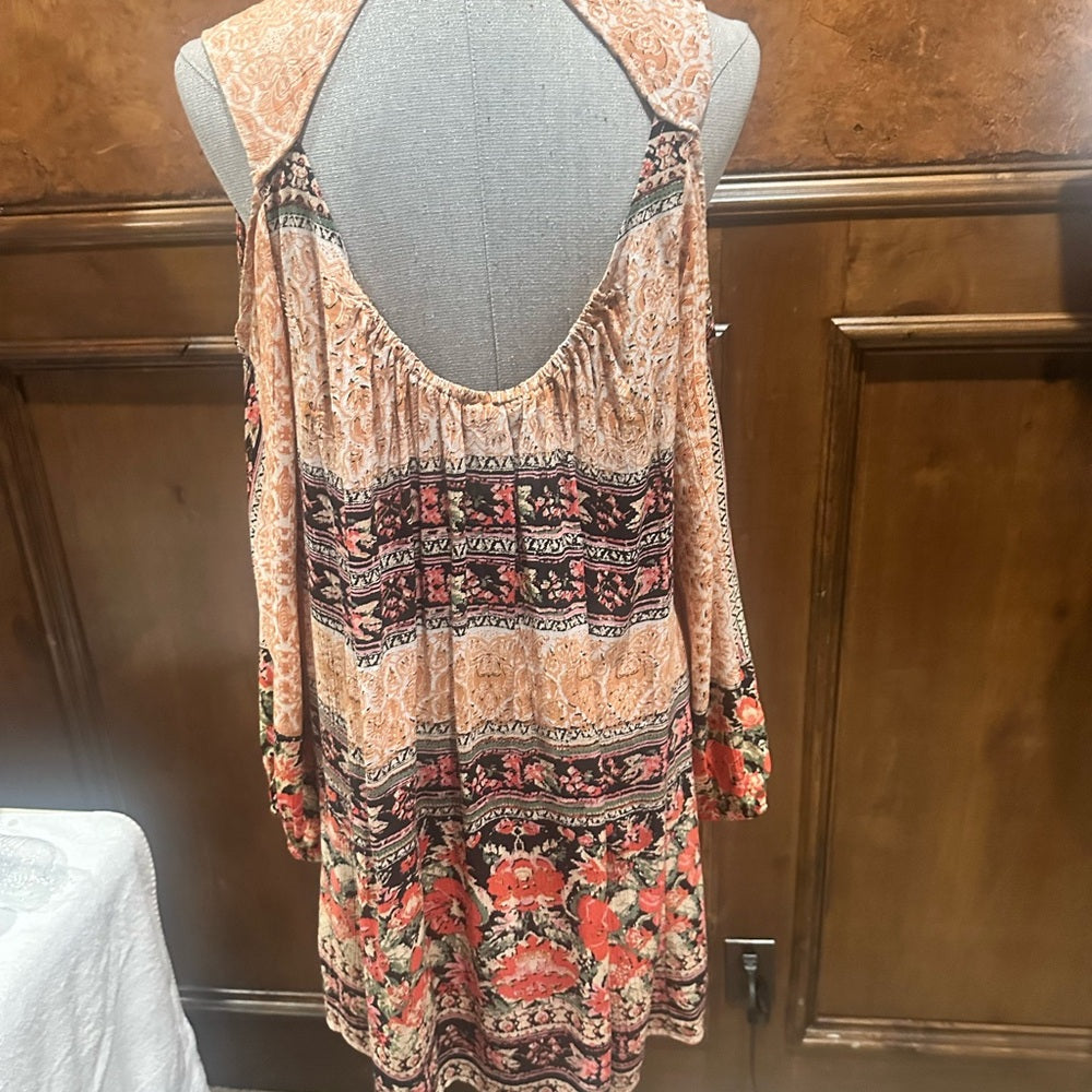 NWT SIZE M Angie Floral Patterned Midi Skirt