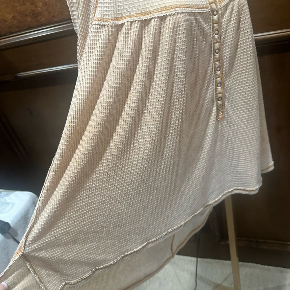 NWOT SIZE M We The Free Beige Button-Front Blouse