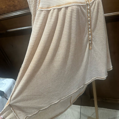 NWOT SIZE M We The Free Beige Button-Front Blouse