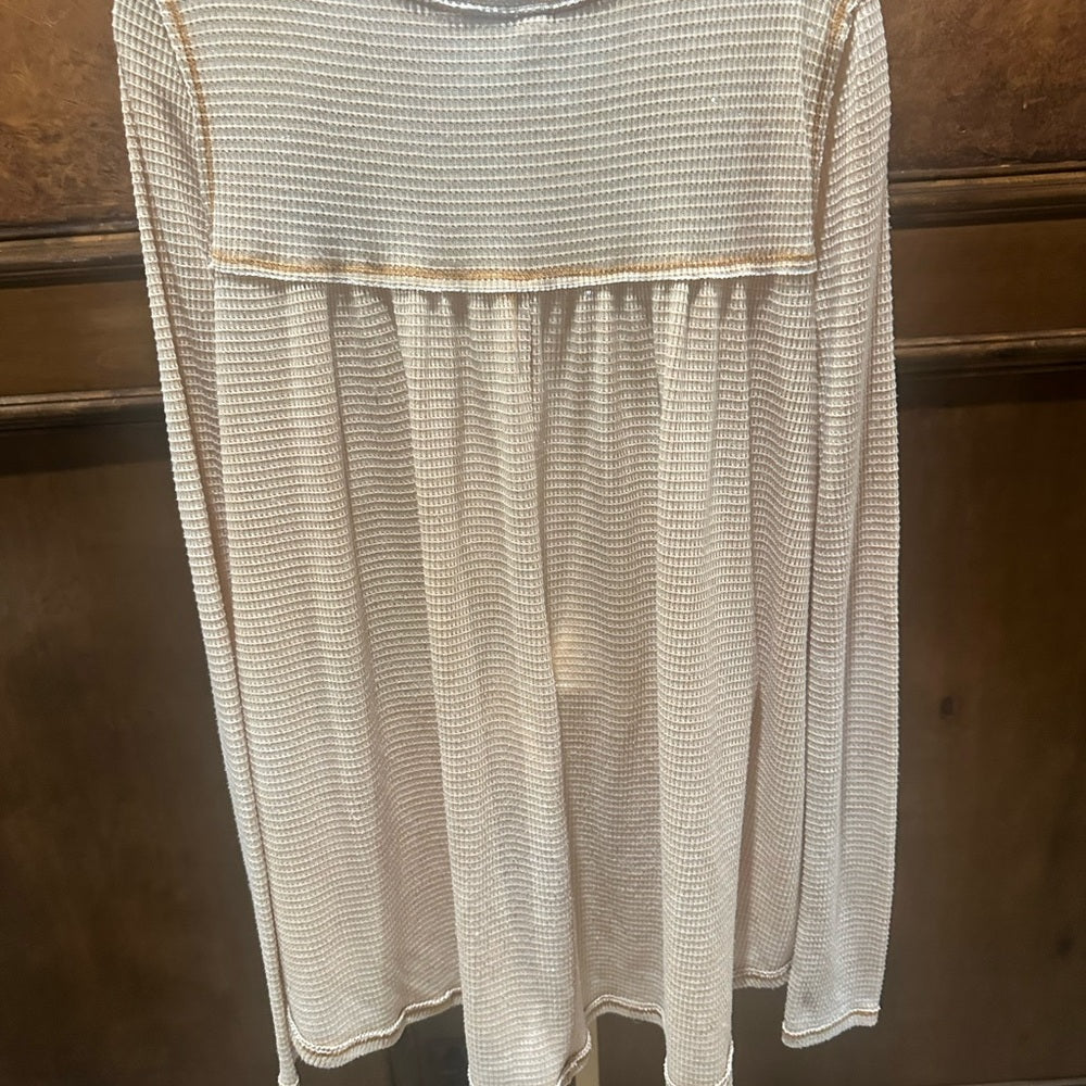 NWOT SIZE M We The Free Beige Button-Front Blouse