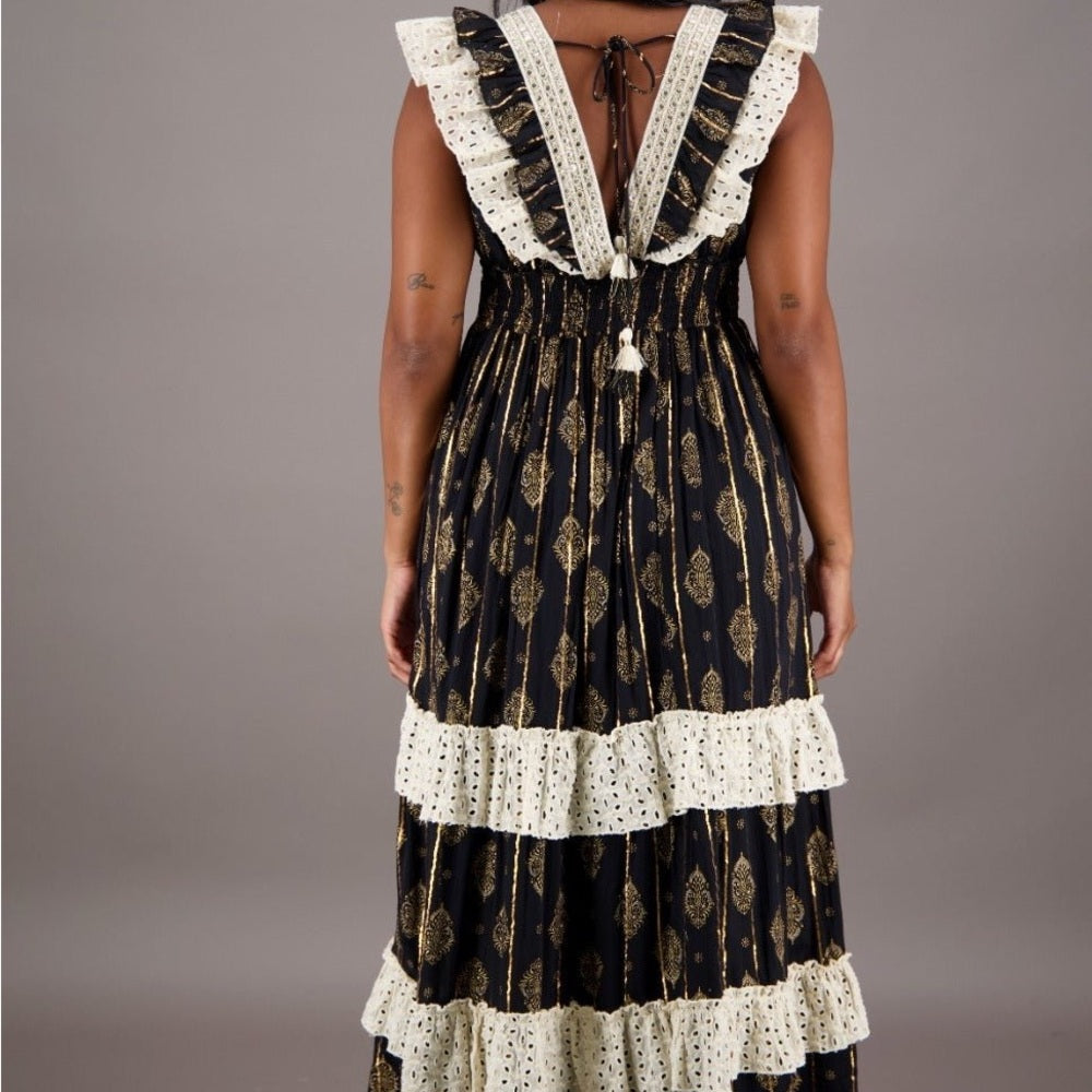 NWT size 1X/2X Chic Navy and Cream Maxi Dress