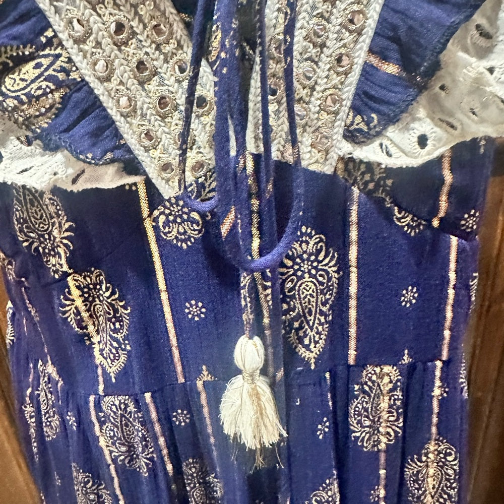 NWT size 1X/2X Chic Navy and Cream Maxi Dress