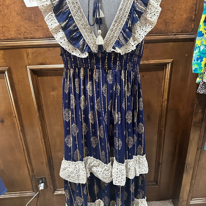 NWT size 1X/2X Chic Navy and Cream Maxi Dress