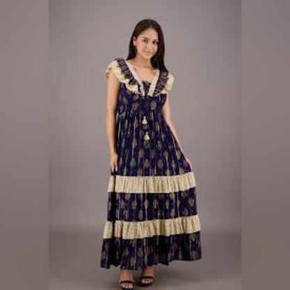 NWT size 1X/2X Chic Navy and Cream Maxi Dress