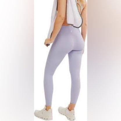 NWT size L Women's Lavender High-Waist Leggings