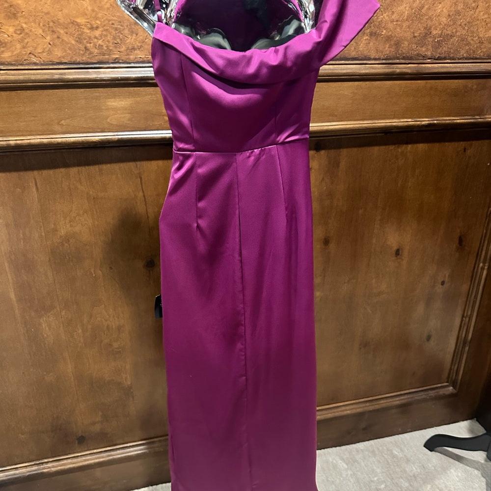 NWT SIZE XS Lulu's Asymmetrical Fuchsia Dress
