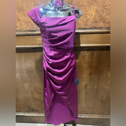NWT SIZE XS Lulu's Asymmetrical Fuchsia Dress