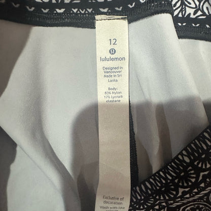 SIZE 12 Lululemon Athletica Black and Gray Swirl Leggings