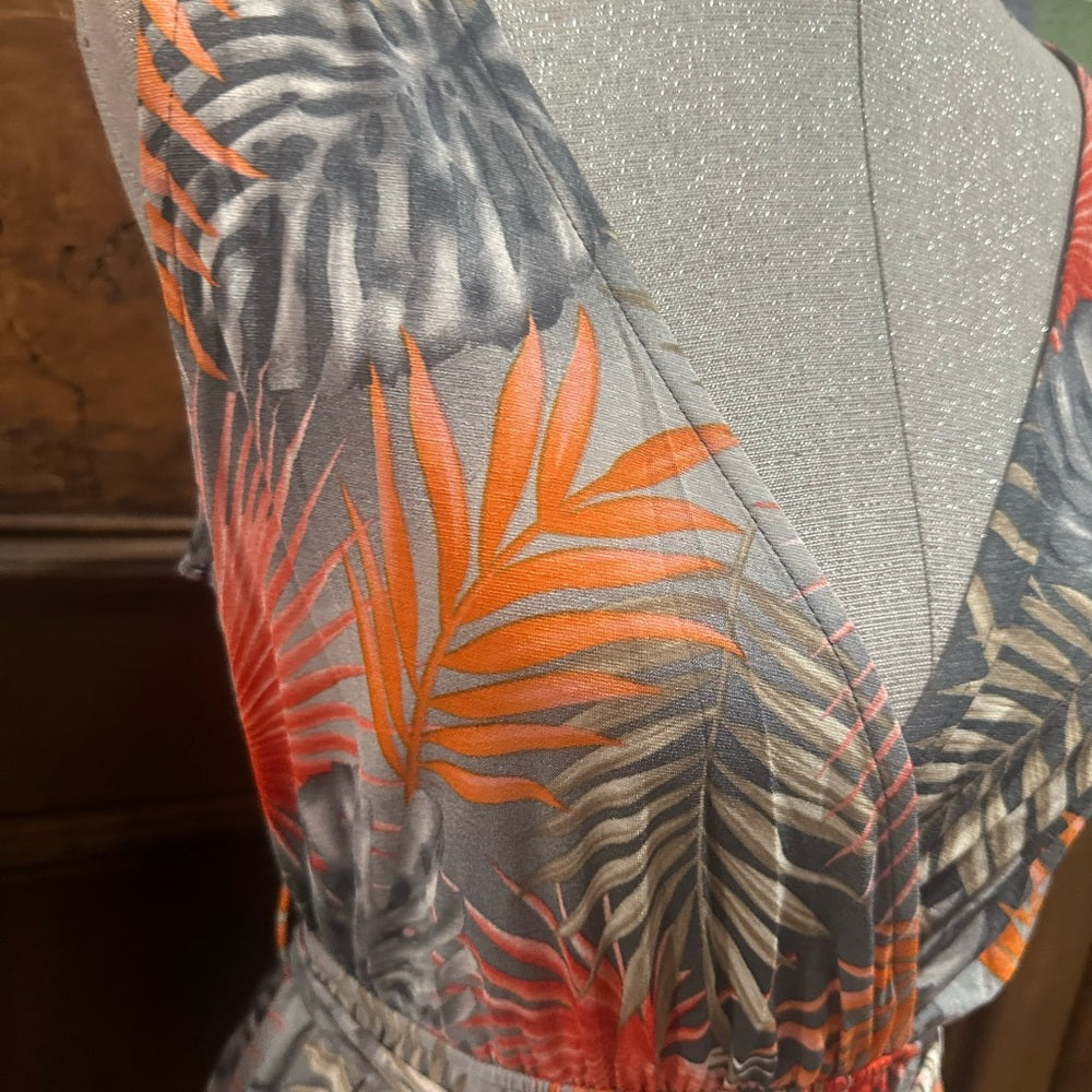 NWT SIZE L Timing Tropical Print Maxi Dress