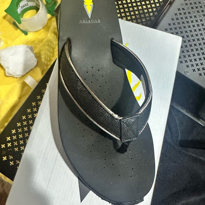 348. NEW SIZE 11 Volatile Women's Sandals in Black and Silver