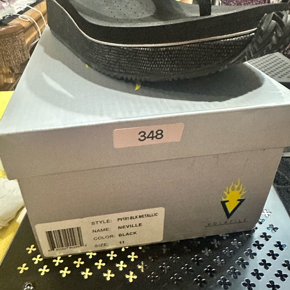 348. NEW SIZE 11 Volatile Women's Sandals in Black and Silver