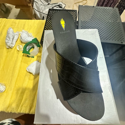 352. NEW SIZE 11 Volatile Black Croc-Embossed Wedges