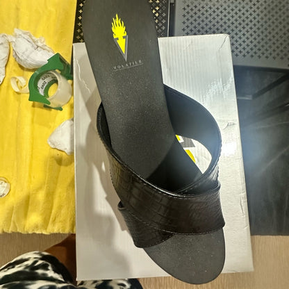 352. NEW SIZE 11 Volatile Black Croc-Embossed Wedges