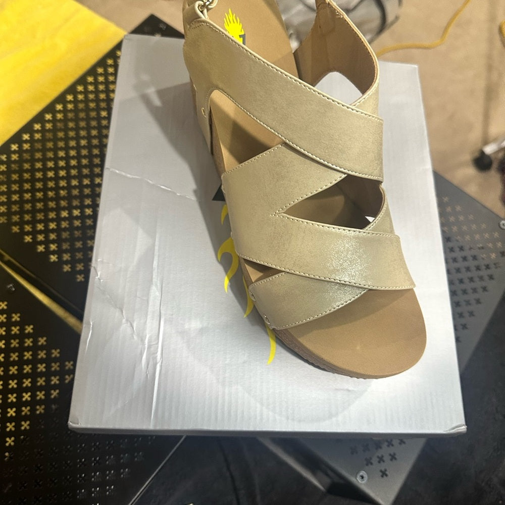 349. NEW SIZE 11 Volatile Metallic Gold Cork Wedge Sandals
