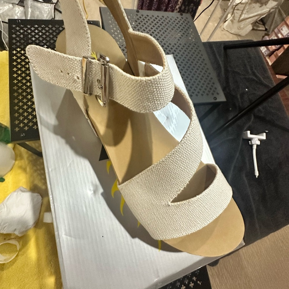 350. NEW SIZE 11 Volatile Beige Wedge Sandals