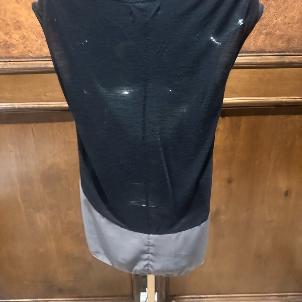 SIZE XS American Eagle Outfitters Black and Gray Crop Top