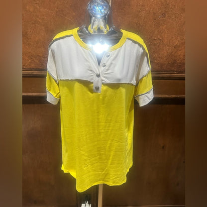 NWOT SIZE M BiBi Yellow and White Short Sleeve Tee