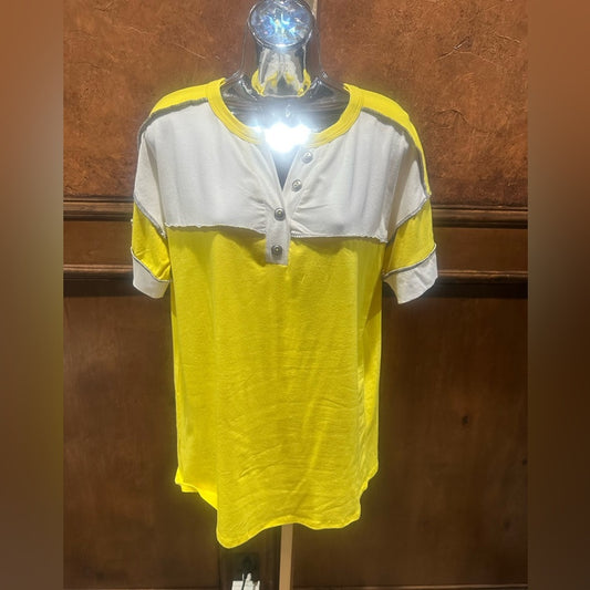 NWOT SIZE M BiBi Yellow and White Short Sleeve Tee