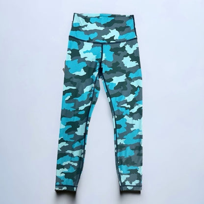 SIZE 4 lululemon athletica Blue and Gray Camouflage Leggings