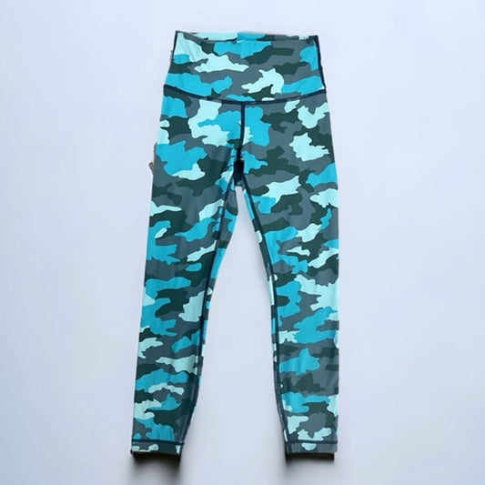 SIZE 4 lululemon athletica Blue and Gray Camouflage Leggings