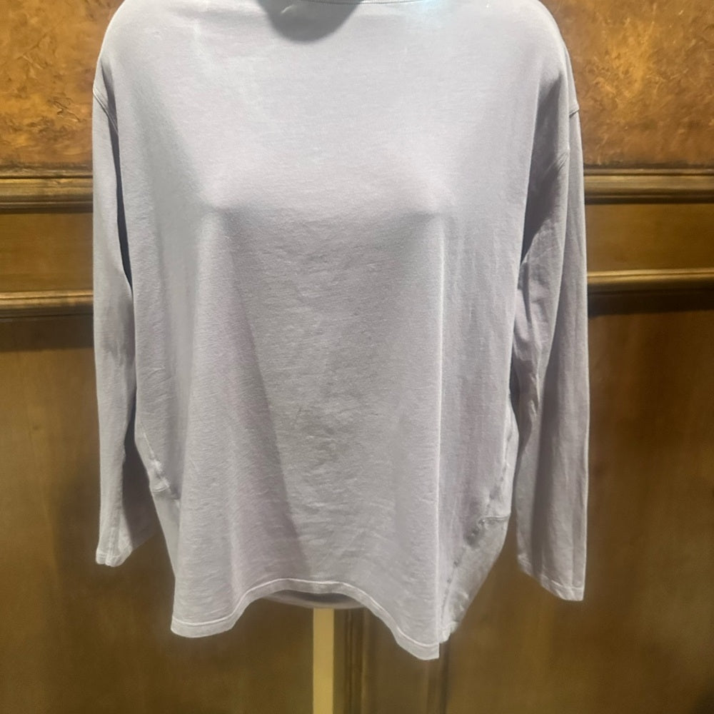 SIZE 4/S/M Lululemon Athletica Lavender Long Sleeve Top