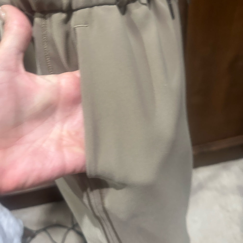 SIZE 2/4 lululemon athletica Beige Mini Skirt