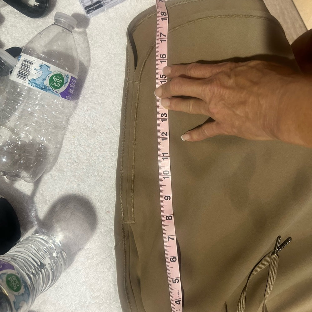 SIZE 2/4 lululemon athletica Beige Mini Skirt