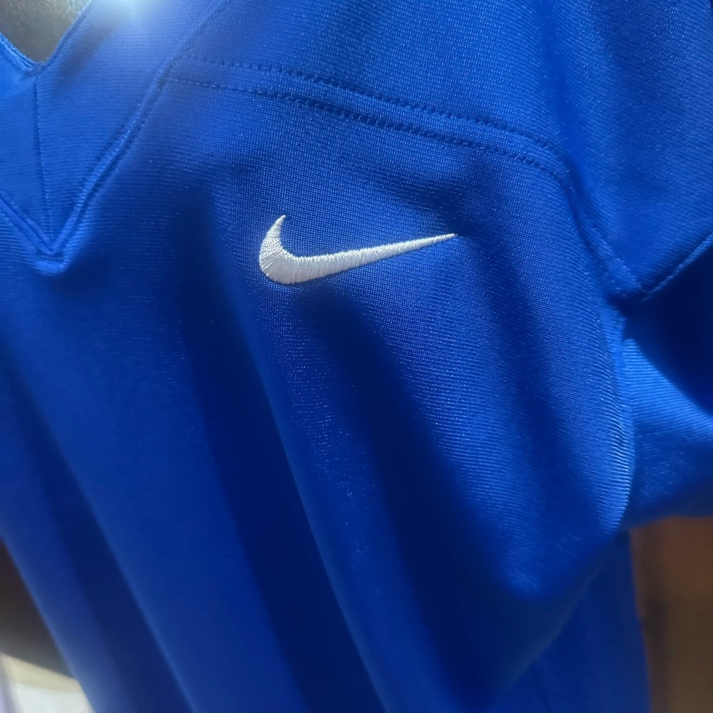 NWOT SIZE L Nike Women's Blue and Gray Jersey Top