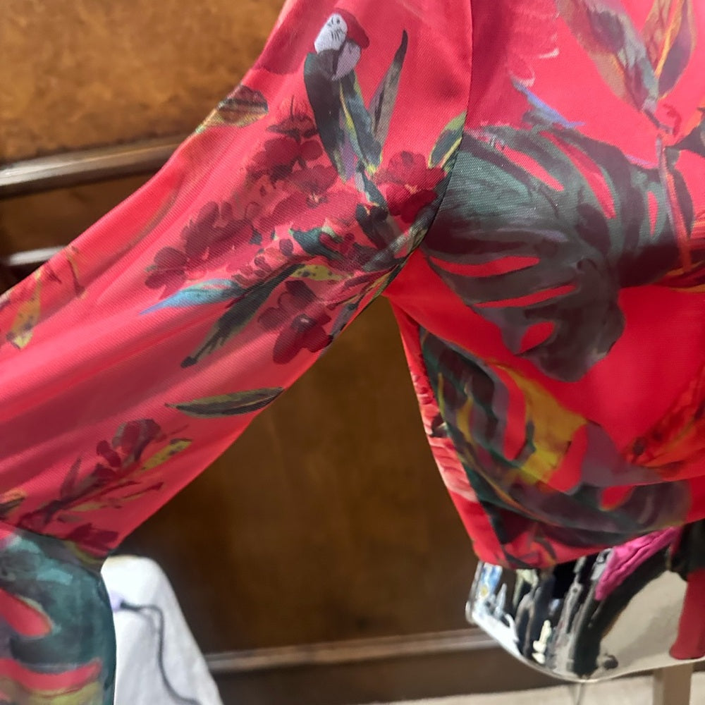 NWT SIZE S G by Giuliana Pink Floral Crop Top