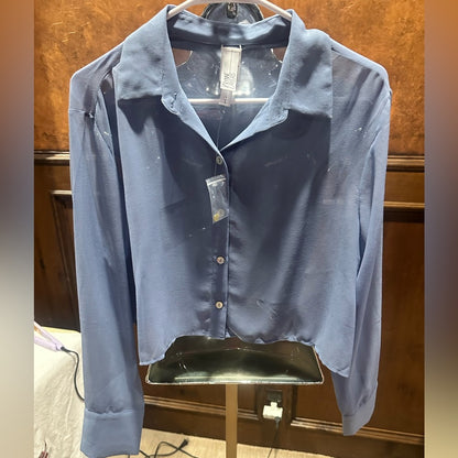 NWT SIZE L Chic Blue Button-Up Blouse