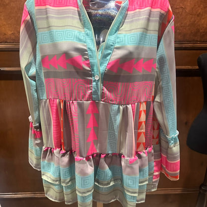 NWOT SIZE M Nomad Multicolor Geometric Blouse